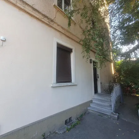Sonnegg Guest Inh M Bisegger * Zurich