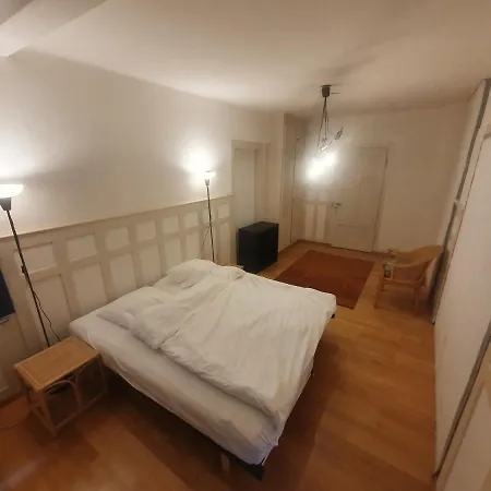 Проживання в сім'ї Sonnegg Guest Inh M Bisegger *